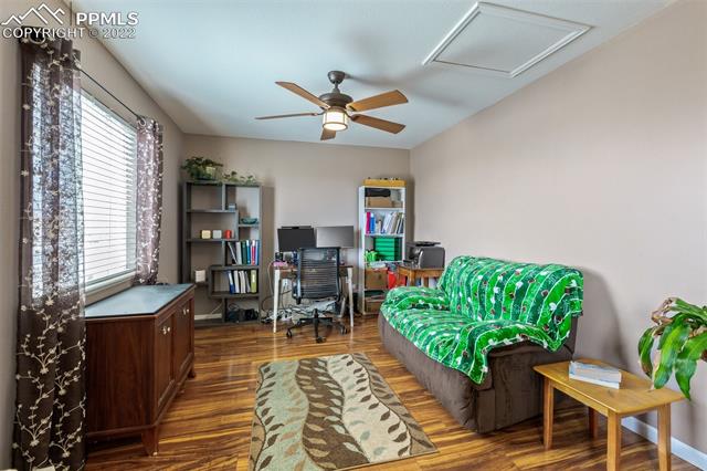 7452 Falconer View