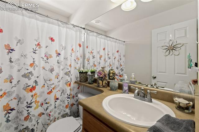 7452 Falconer View