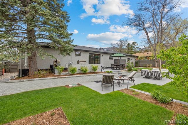 2905 Regis Drive