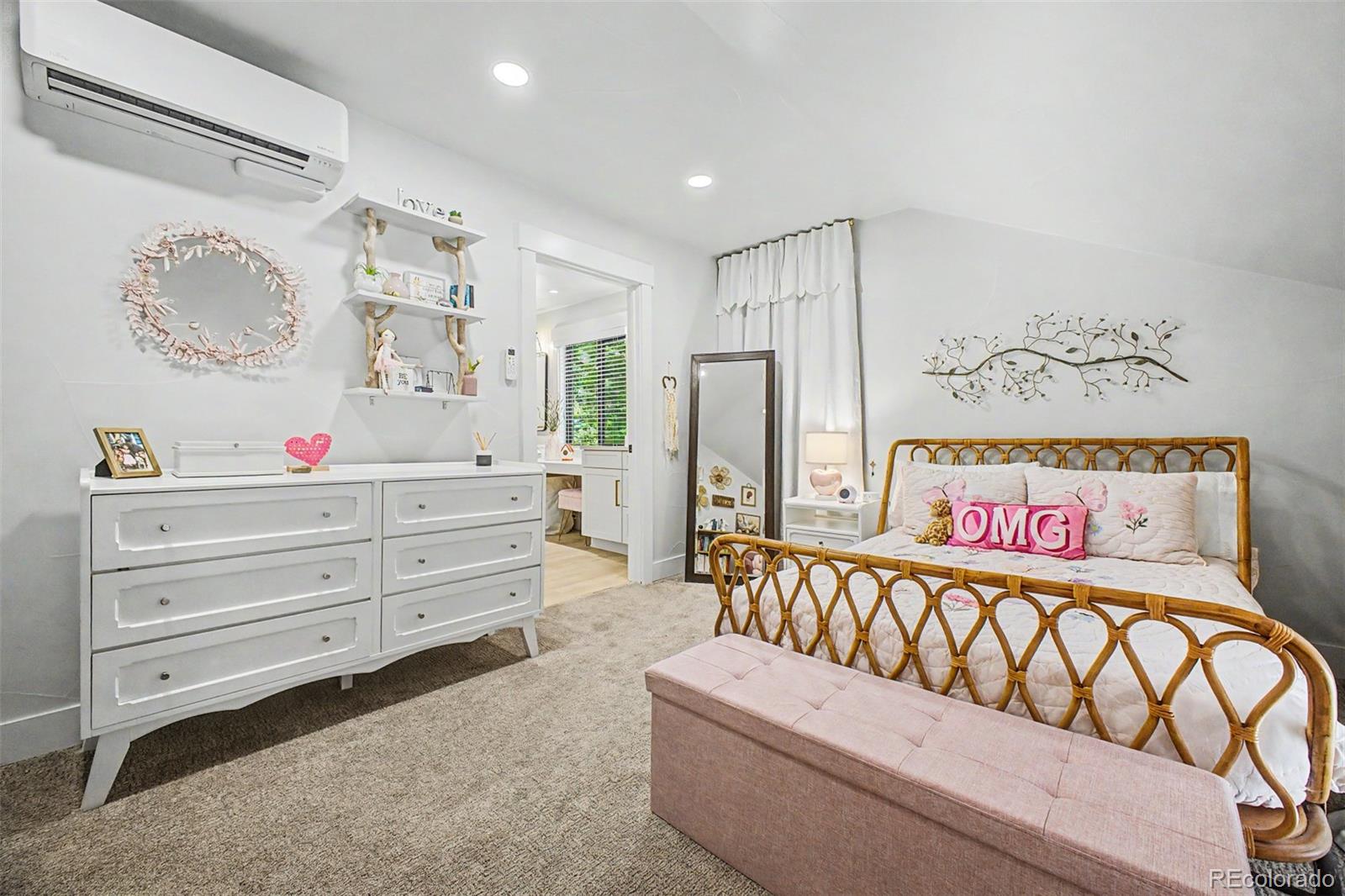 3469 E Easter Place