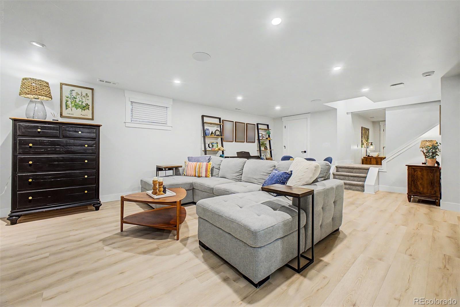 3469 E Easter Place