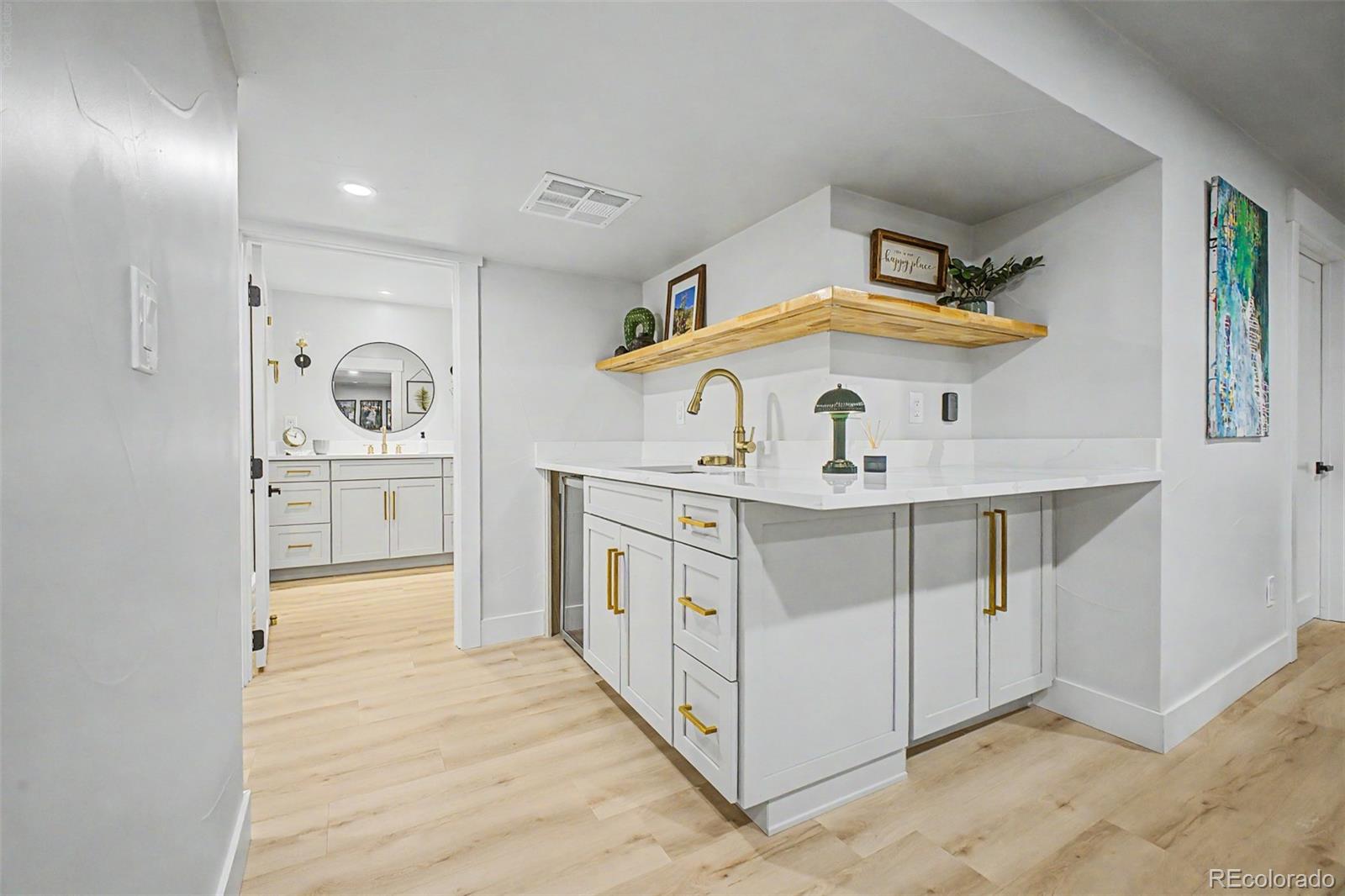 3469 E Easter Place