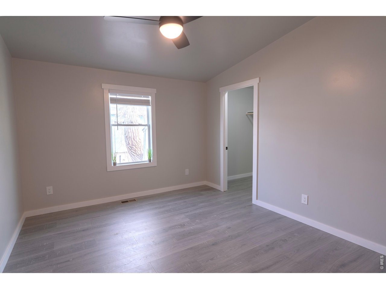 435 N 35th Ave
