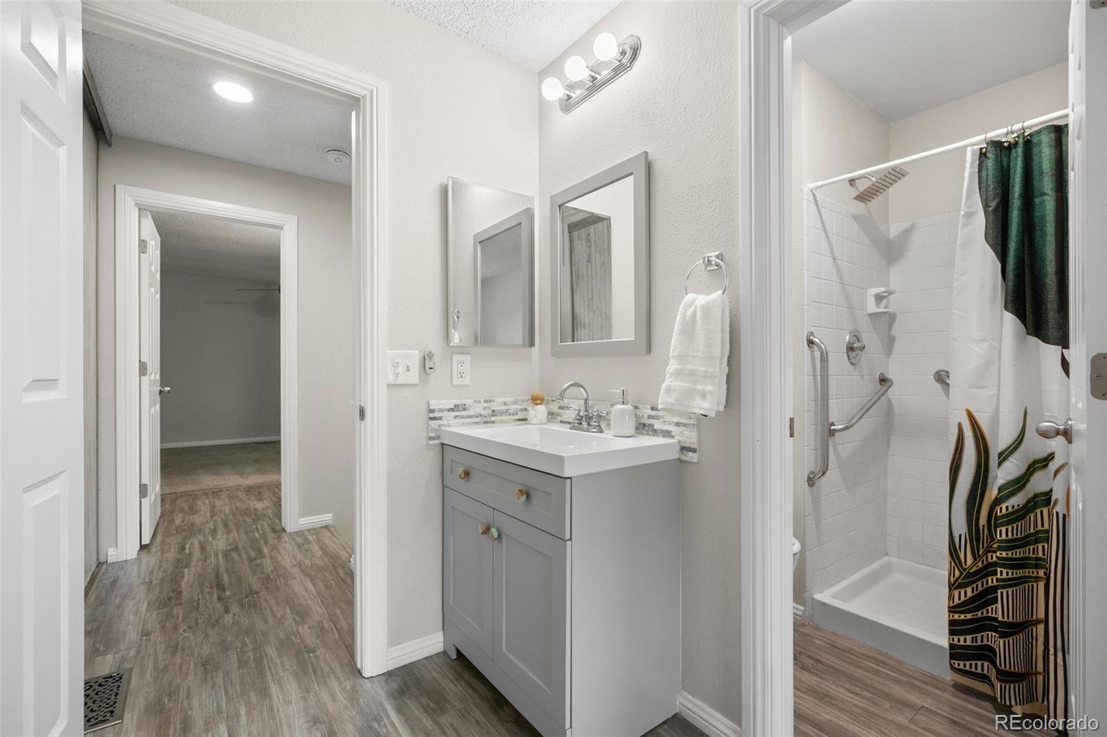 1811 S Quebec Way Unit: 125