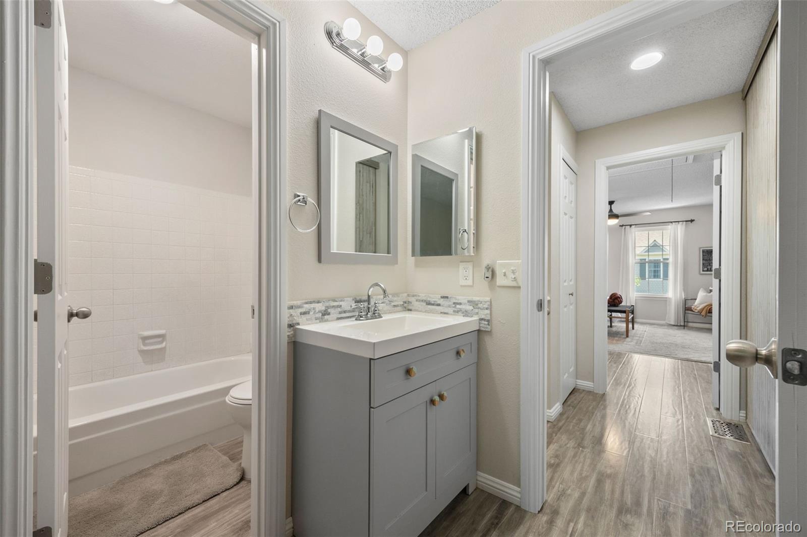 1811 S Quebec Way Unit: 125