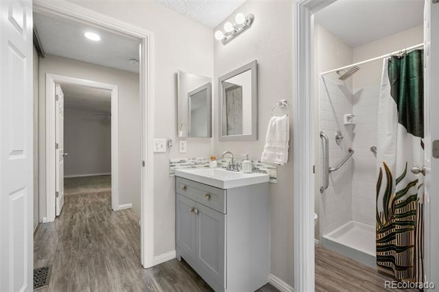 1811 S Quebec Way Unit: 125