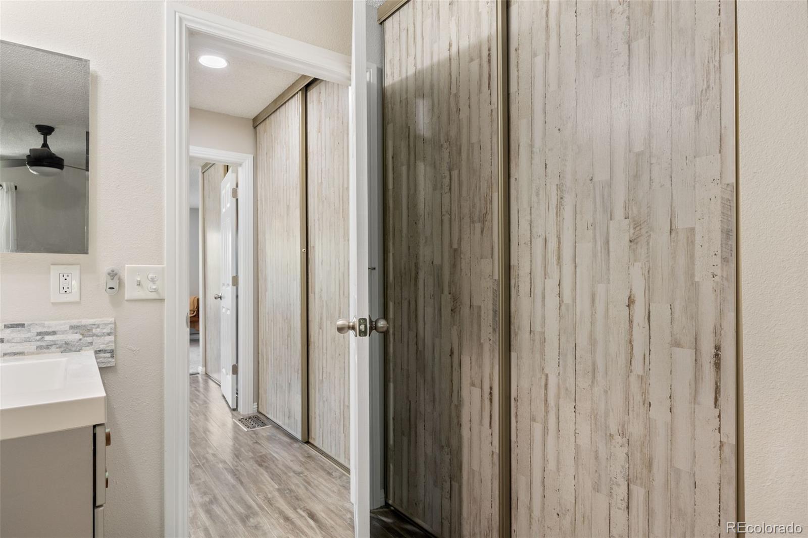 1811 S Quebec Way Unit: 125