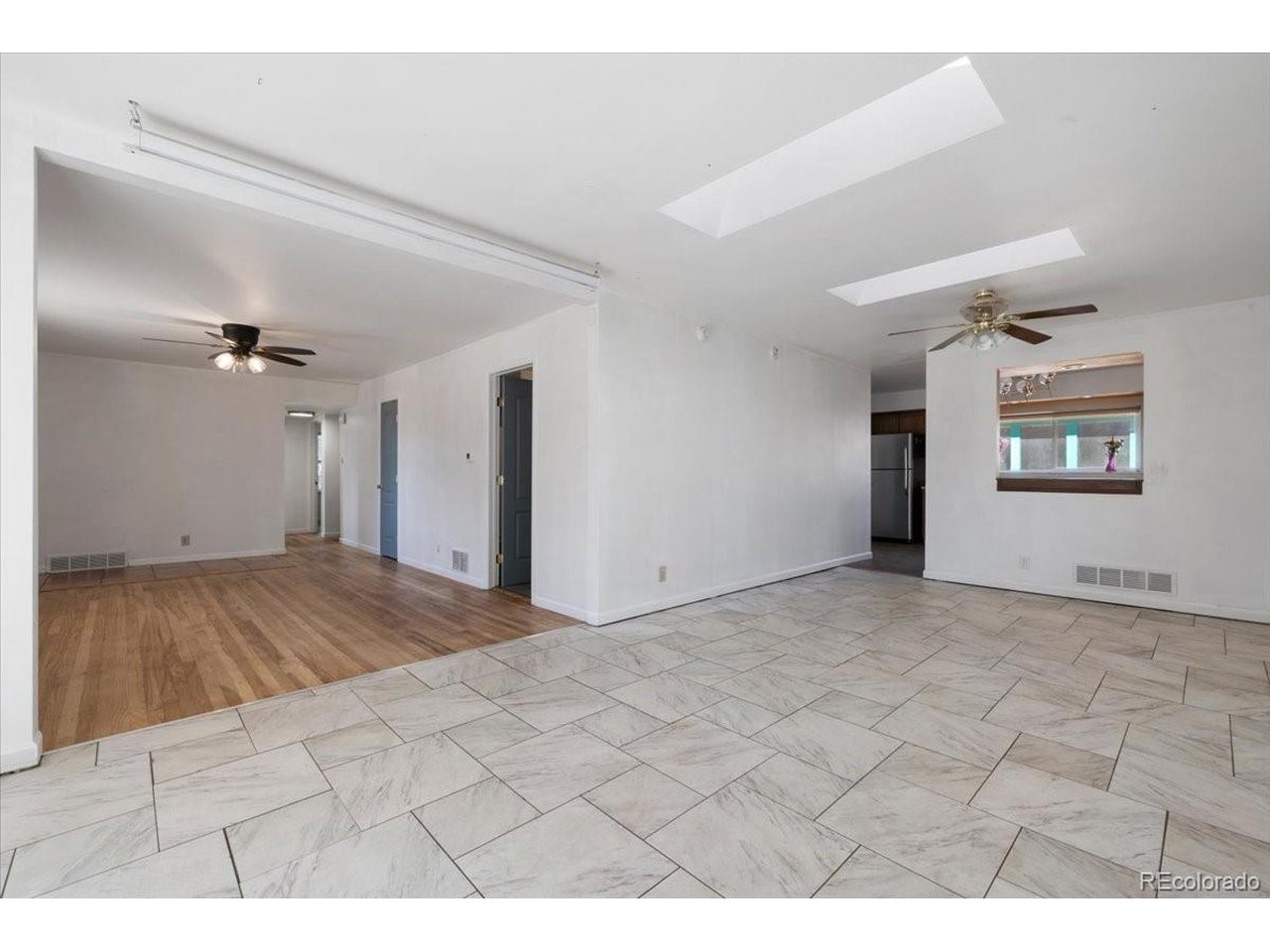 1222 E La Salle St