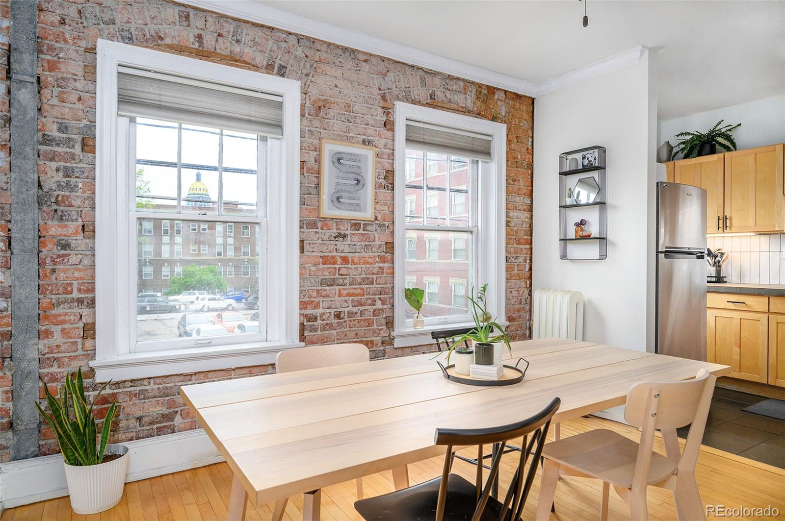 521 E 14th Avenue Unit: 19