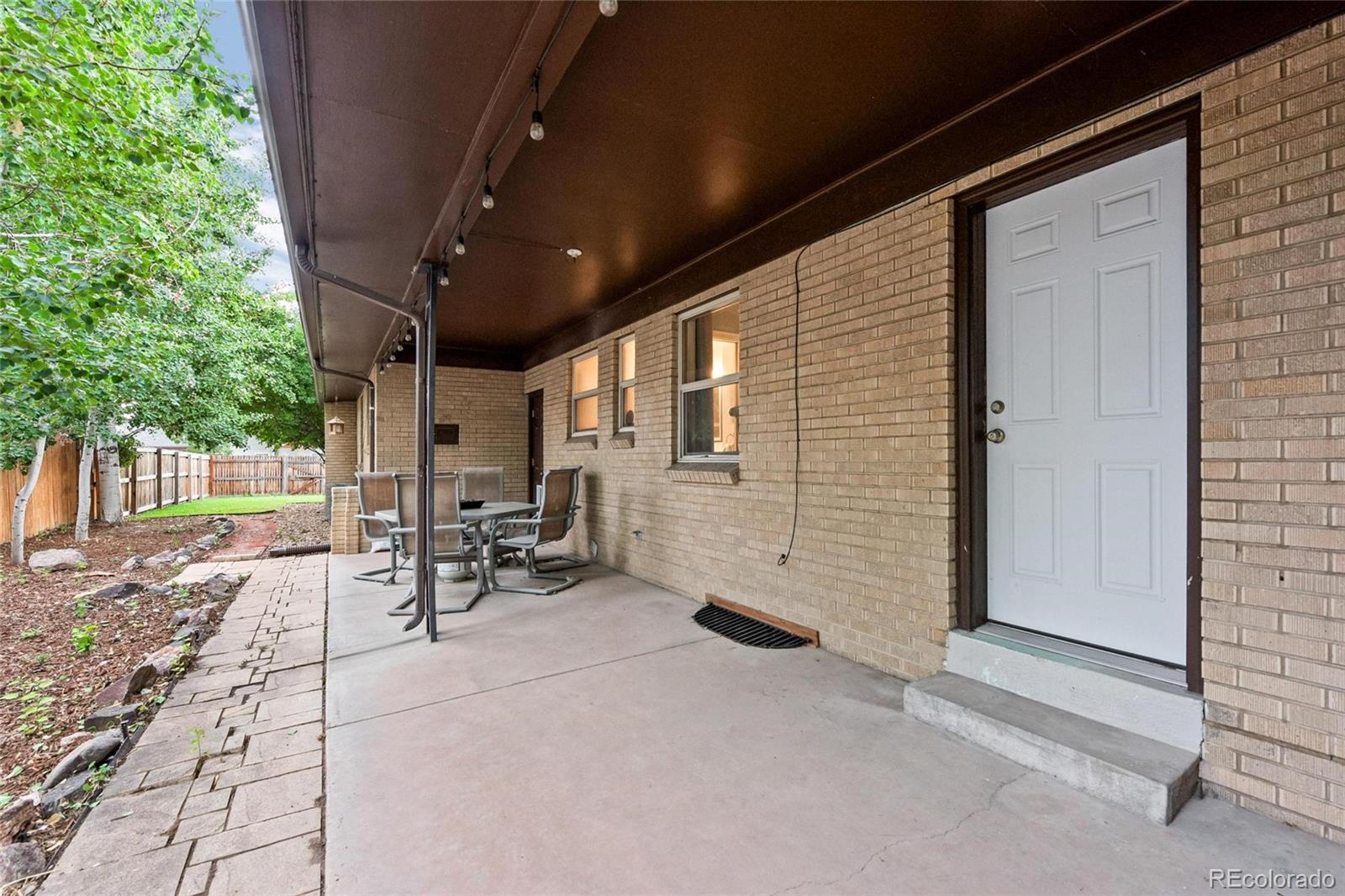 4800 E Dartmouth Avenue