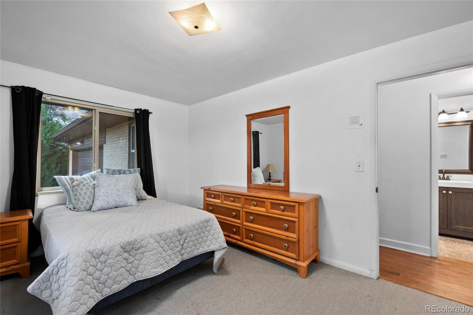 4800 E Dartmouth Avenue