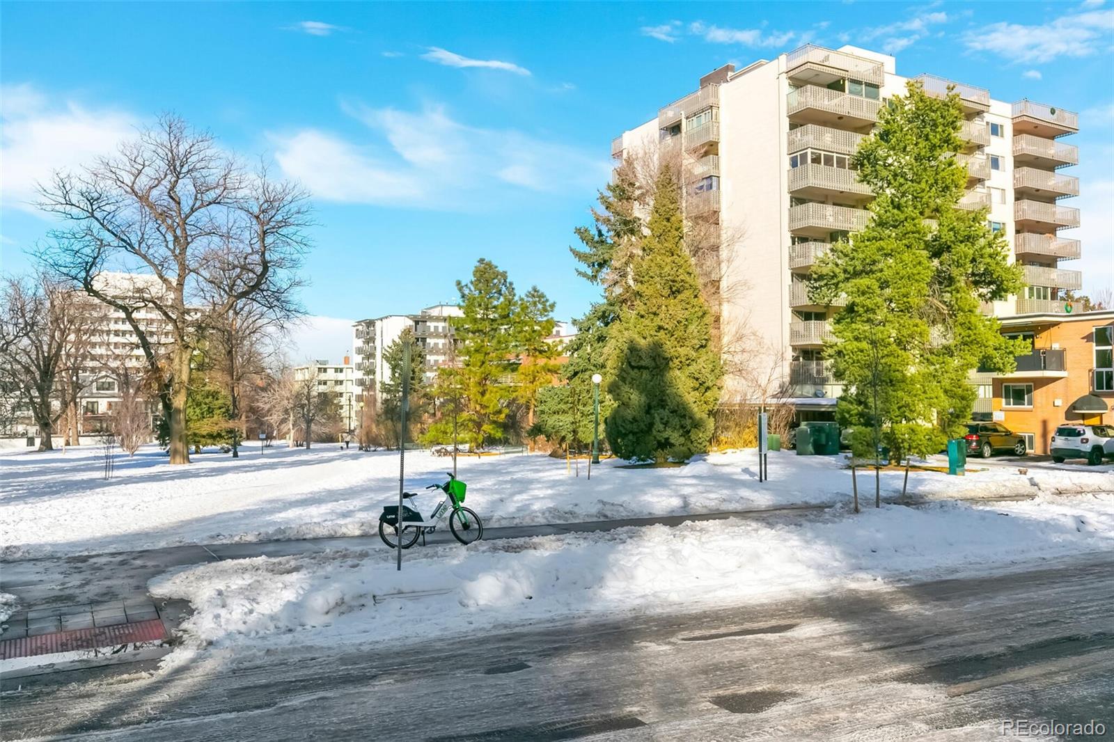 1223 Race Street Unit: 401