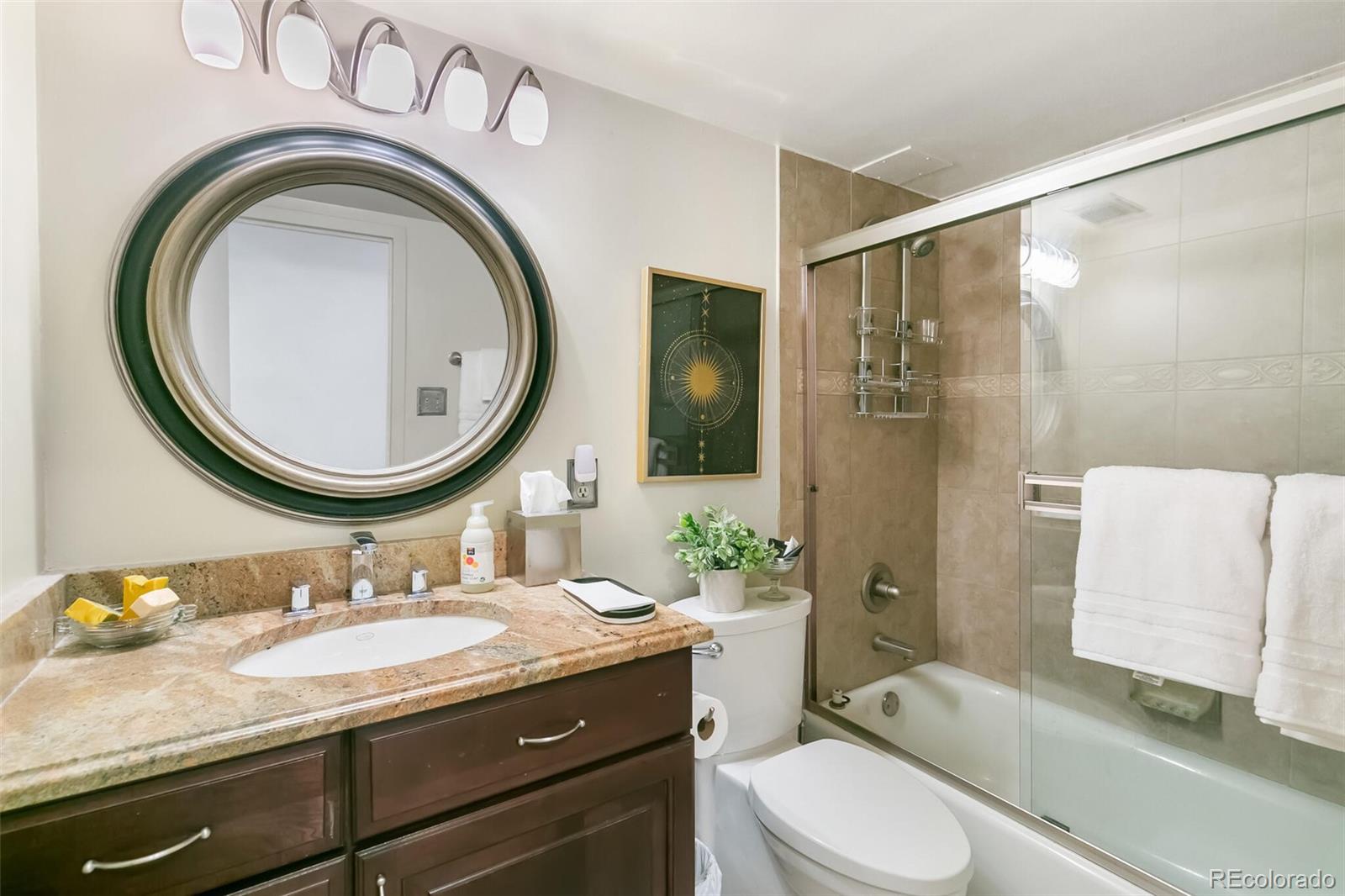 1223 Race Street Unit: 401