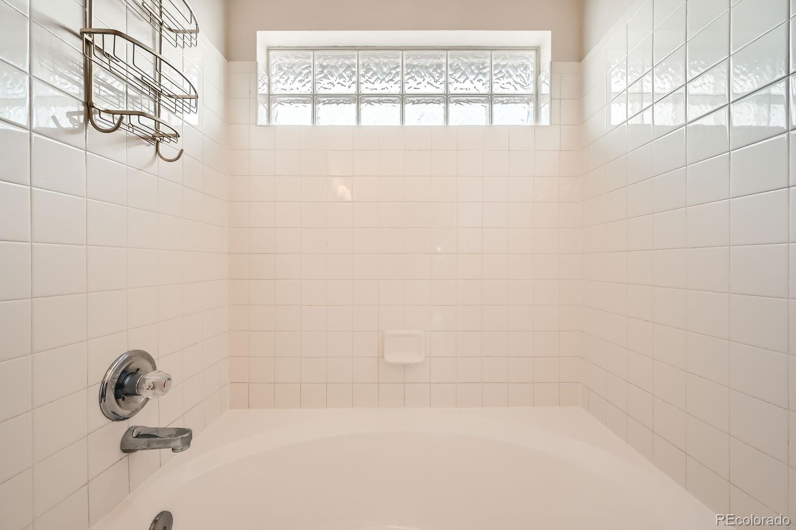 3205 S Walden Court Unit: H