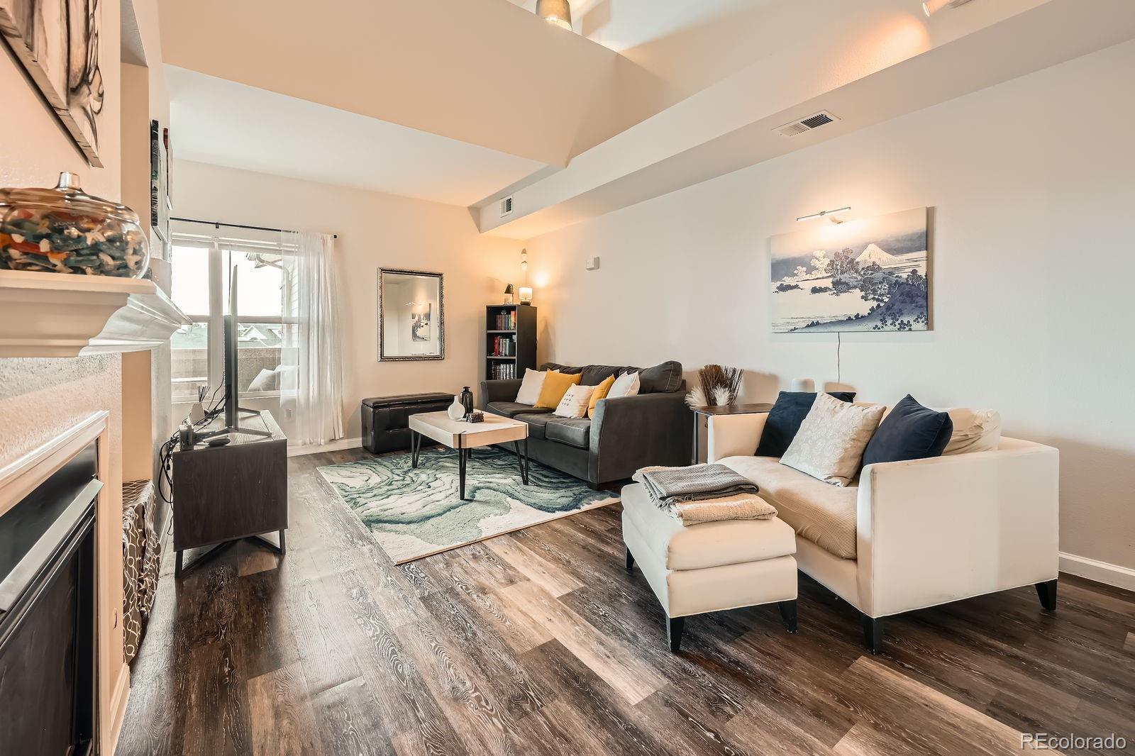 3205 S Walden Court Unit: H
