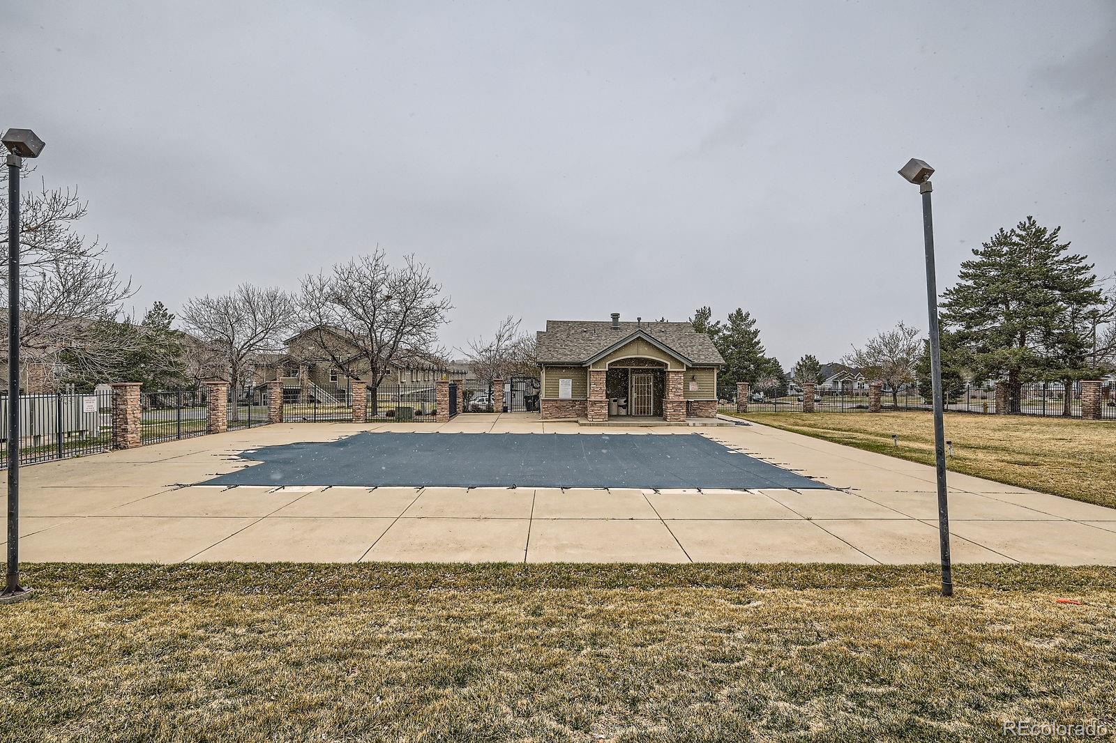 3205 S Walden Court Unit: H