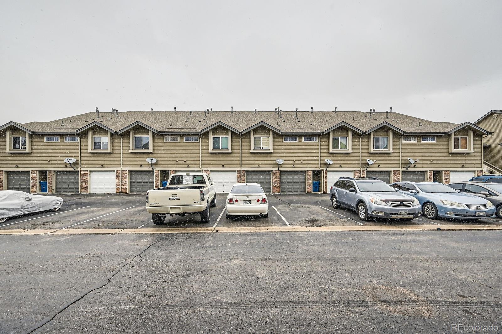 3205 S Walden Court Unit: H