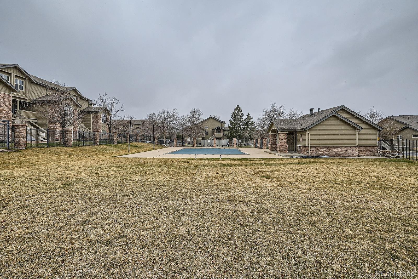 3205 S Walden Court Unit: H