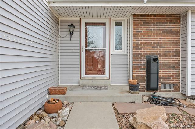 8037 Iris Court
