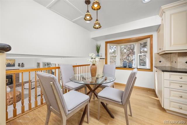 8037 Iris Court