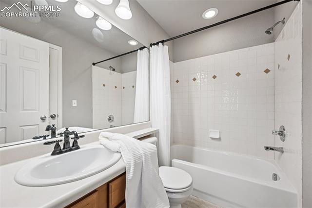 1639 Wildwood Pass Drive