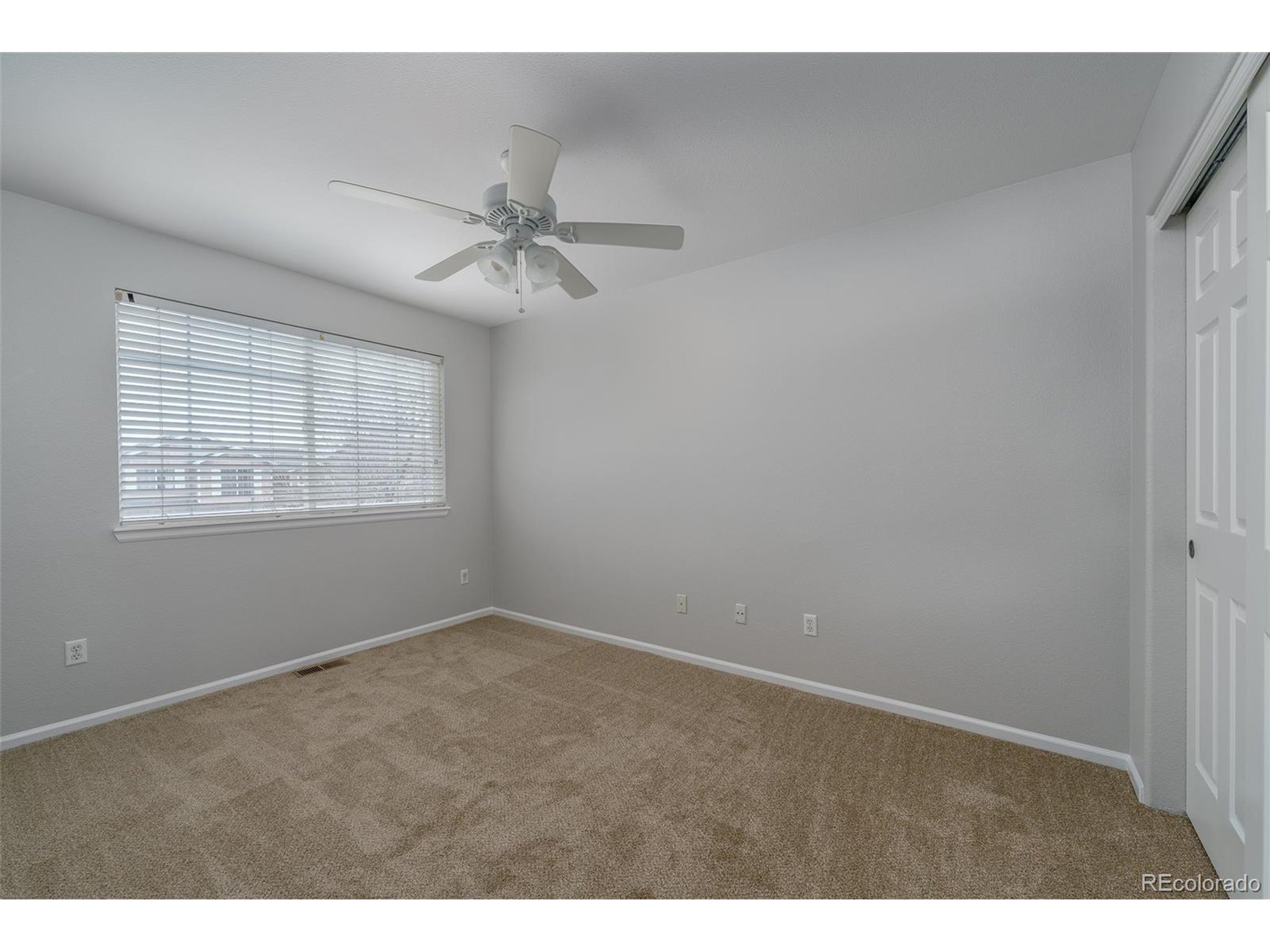 3142 W Yarrow Cir