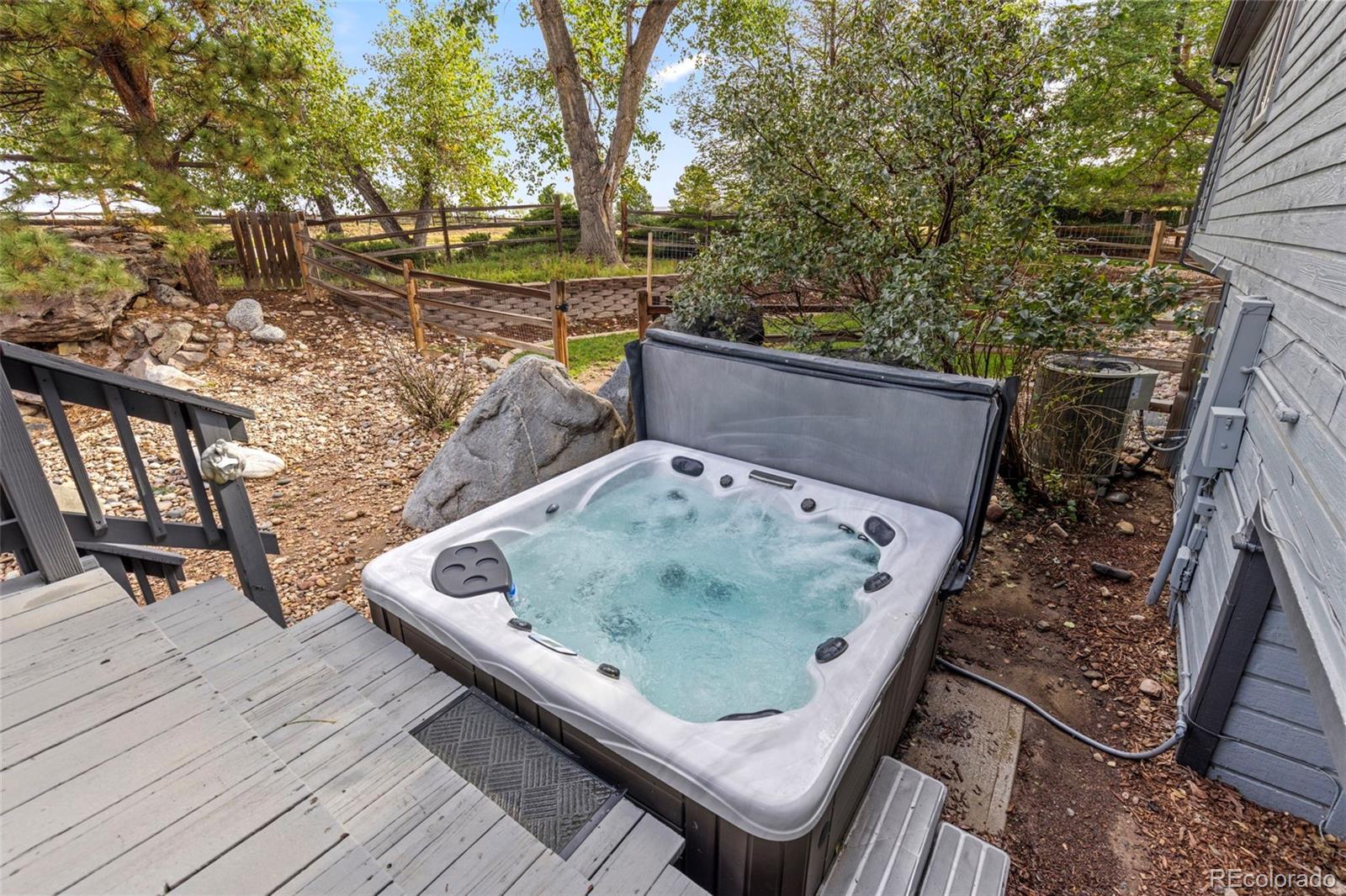 8277 Carriage Lane
