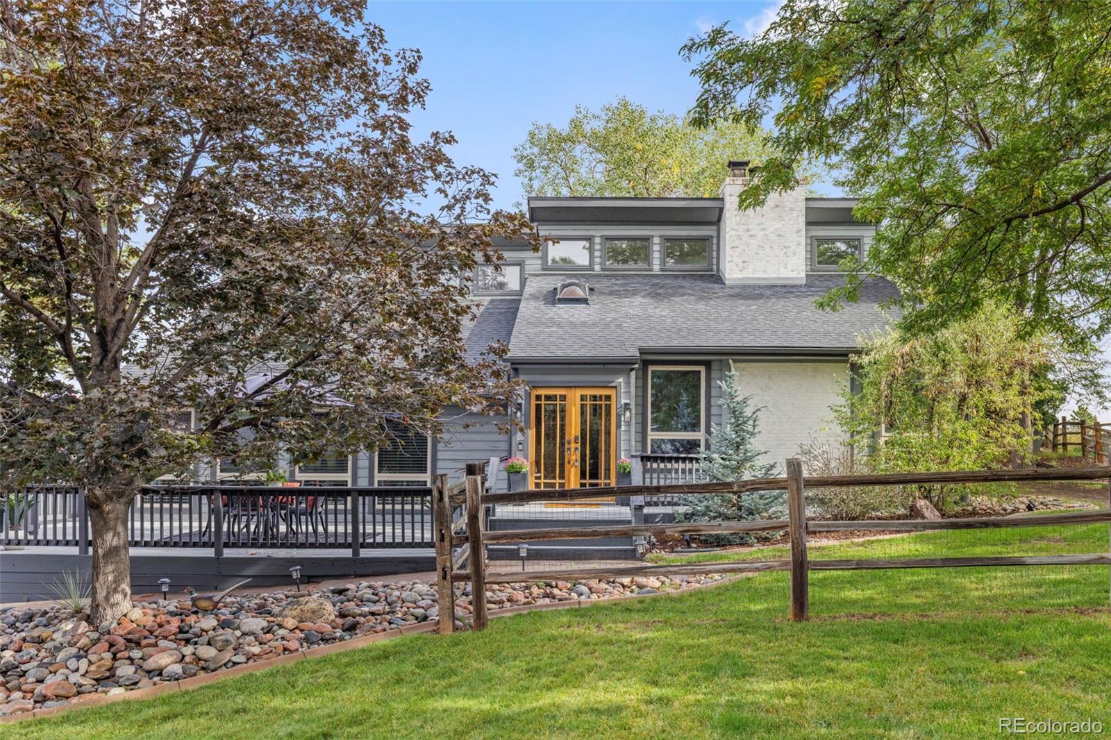 8277 Carriage Lane