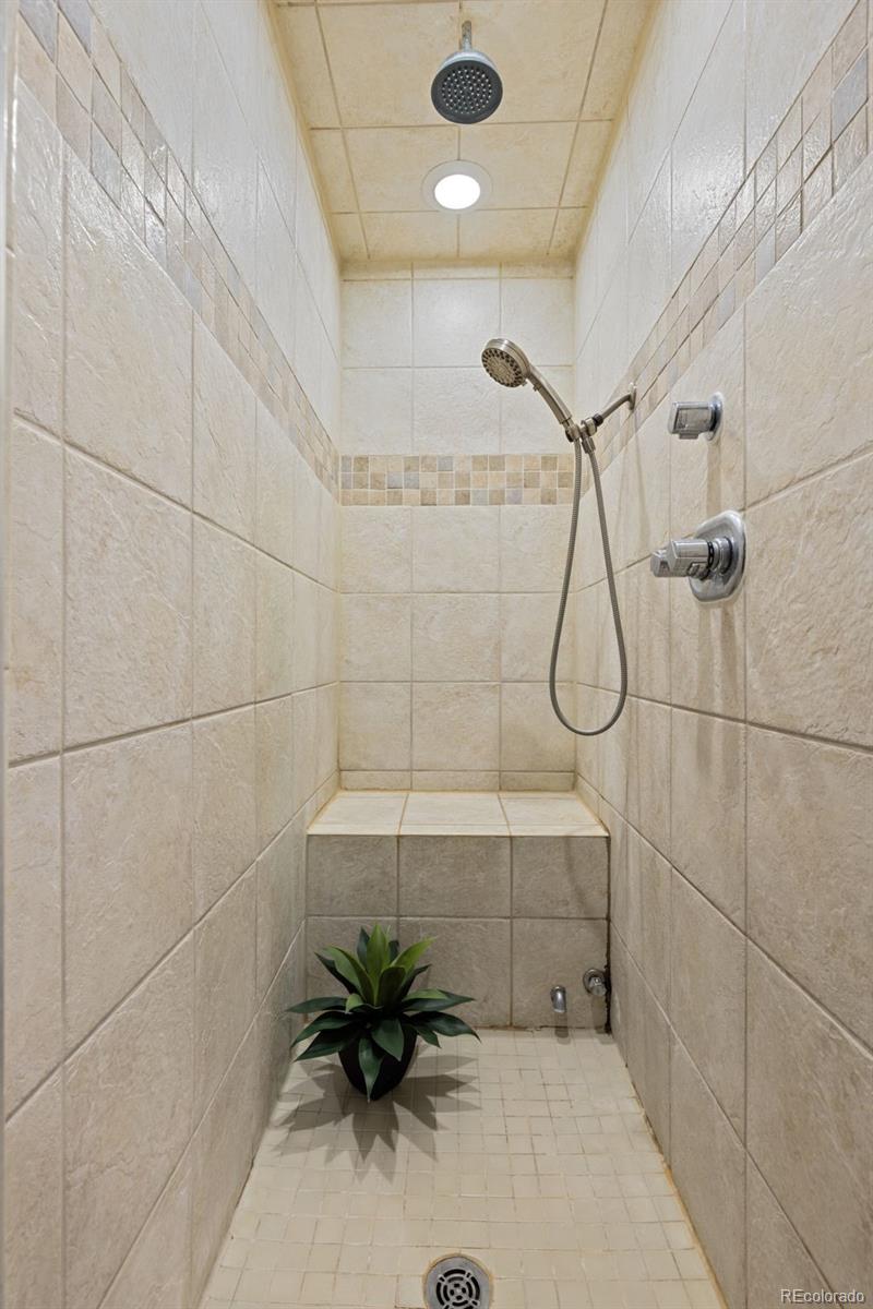 8277 Carriage Lane