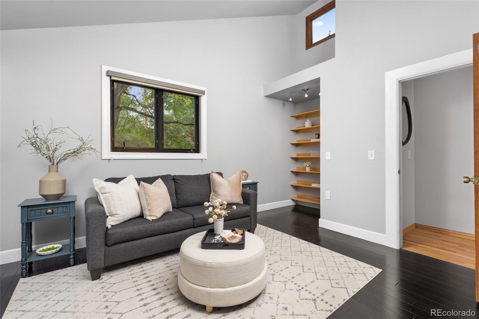 8277 Carriage Lane