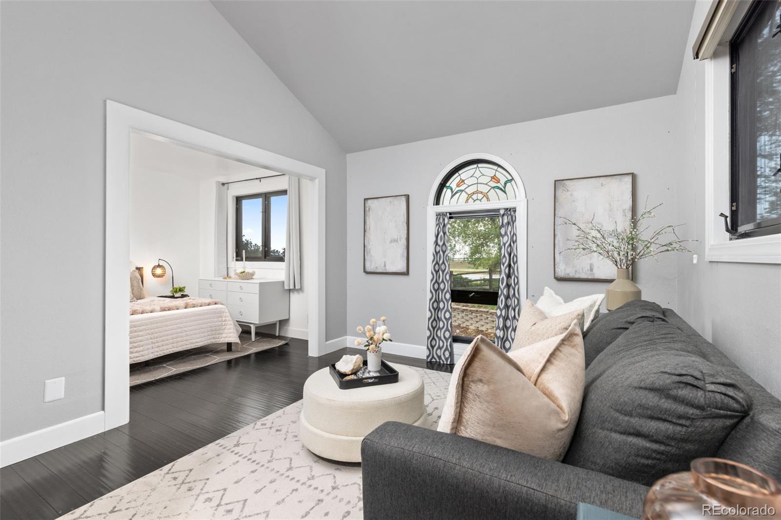 8277 Carriage Lane