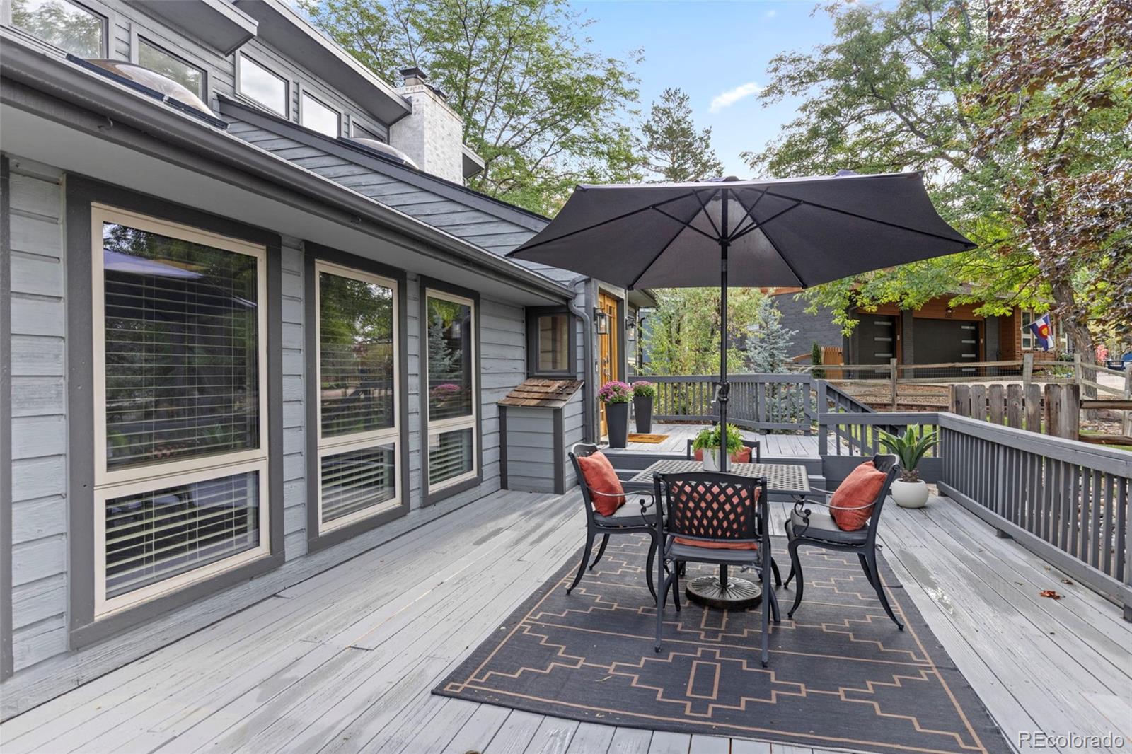 8277 Carriage Lane