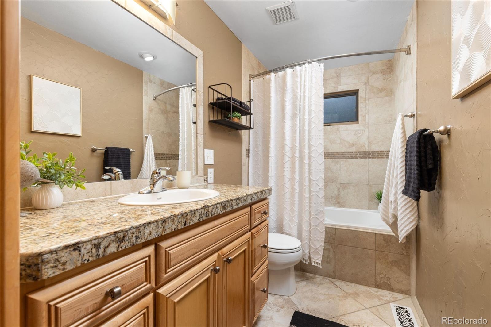 8277 Carriage Lane