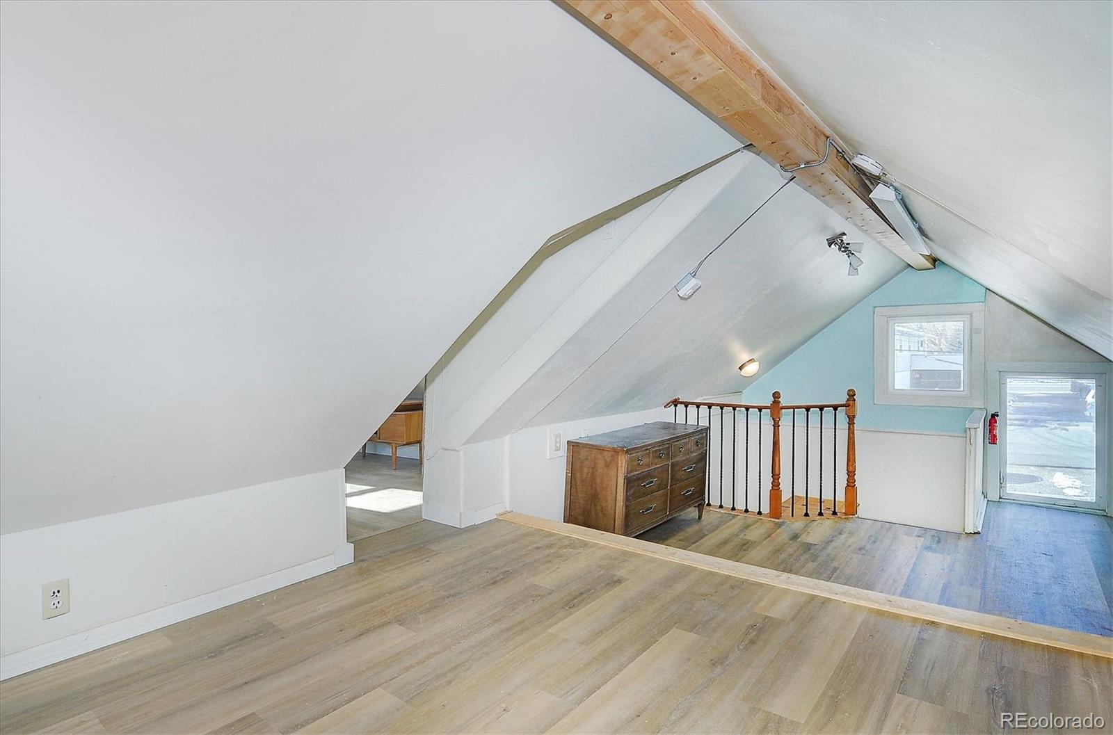 207 Tabor Street