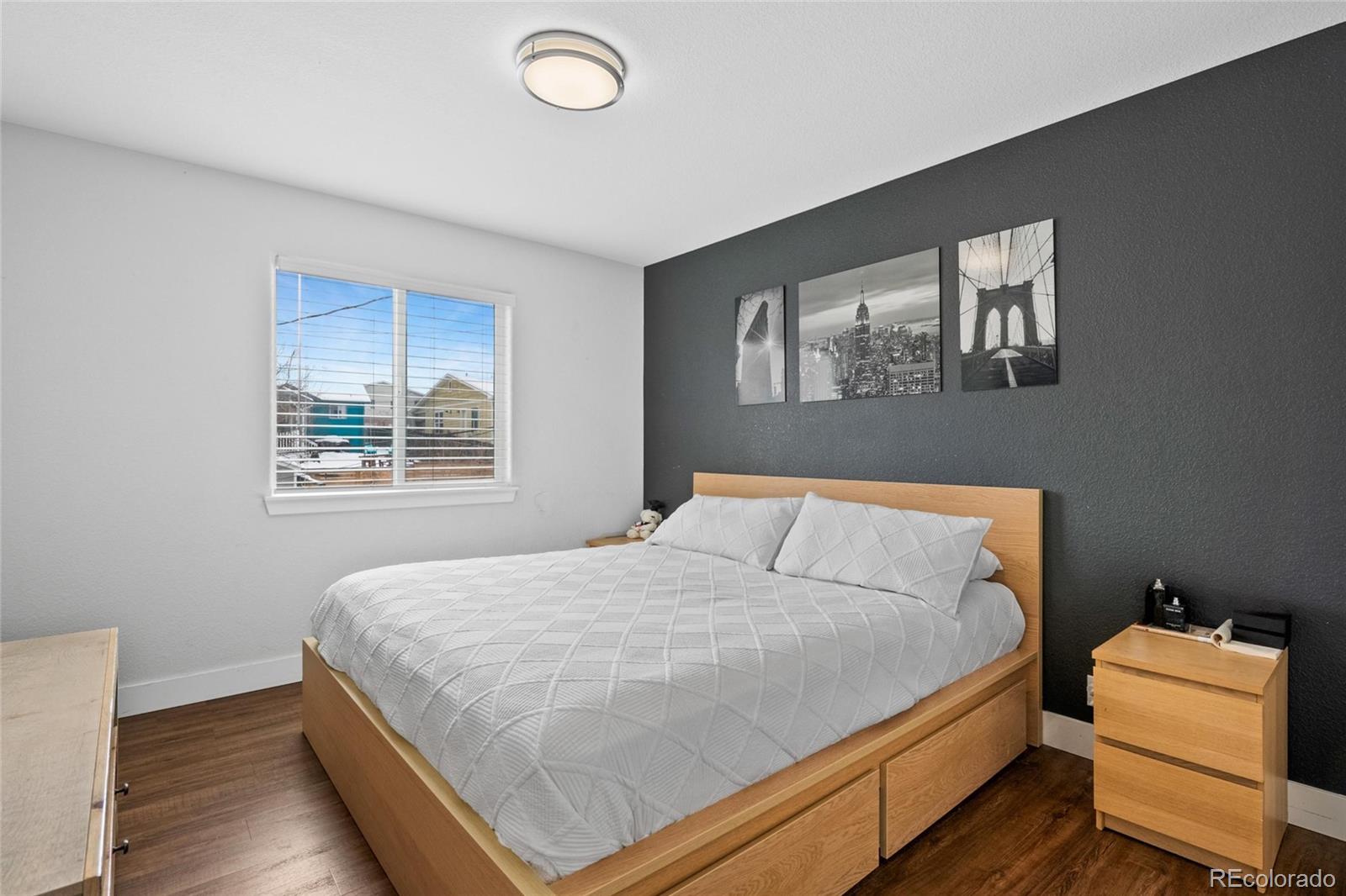 2184 W Warren Avenue