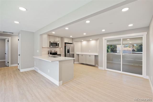 8389 Benton Way