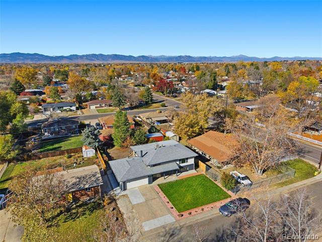 8389 Benton Way