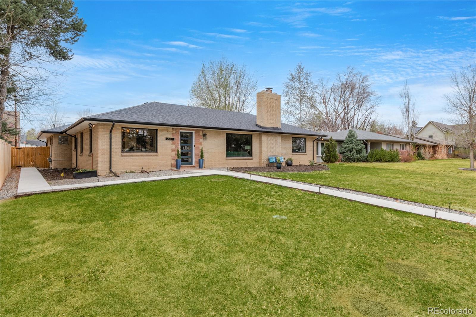 2015 Monaco Parkway