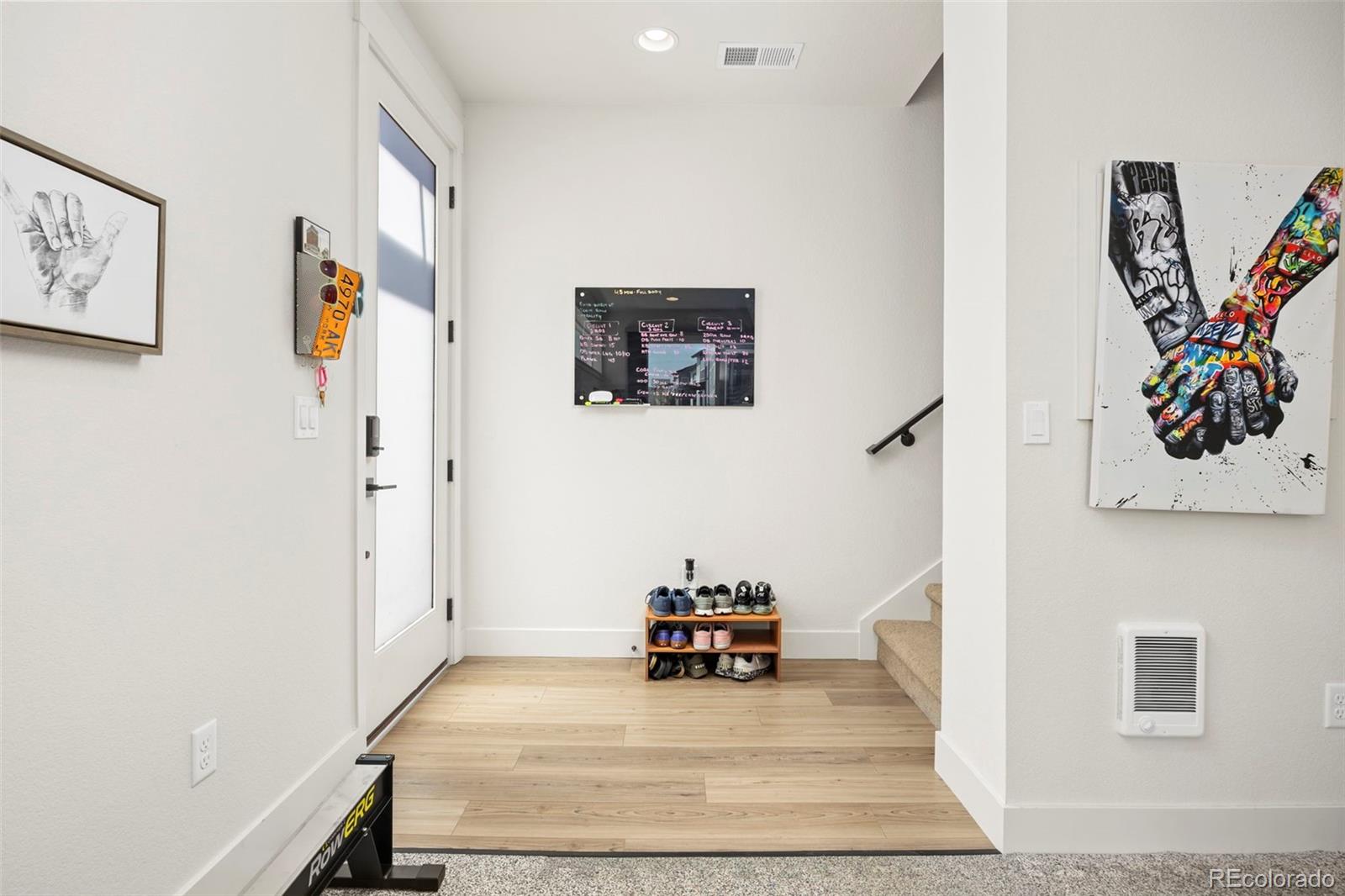 2734 W 167th Place