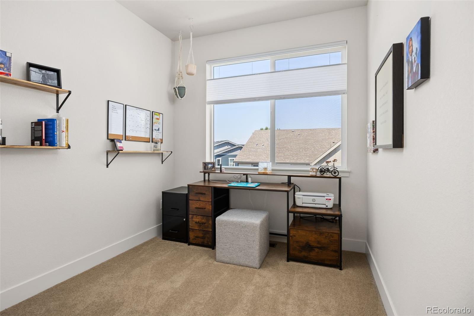 2734 W 167th Place