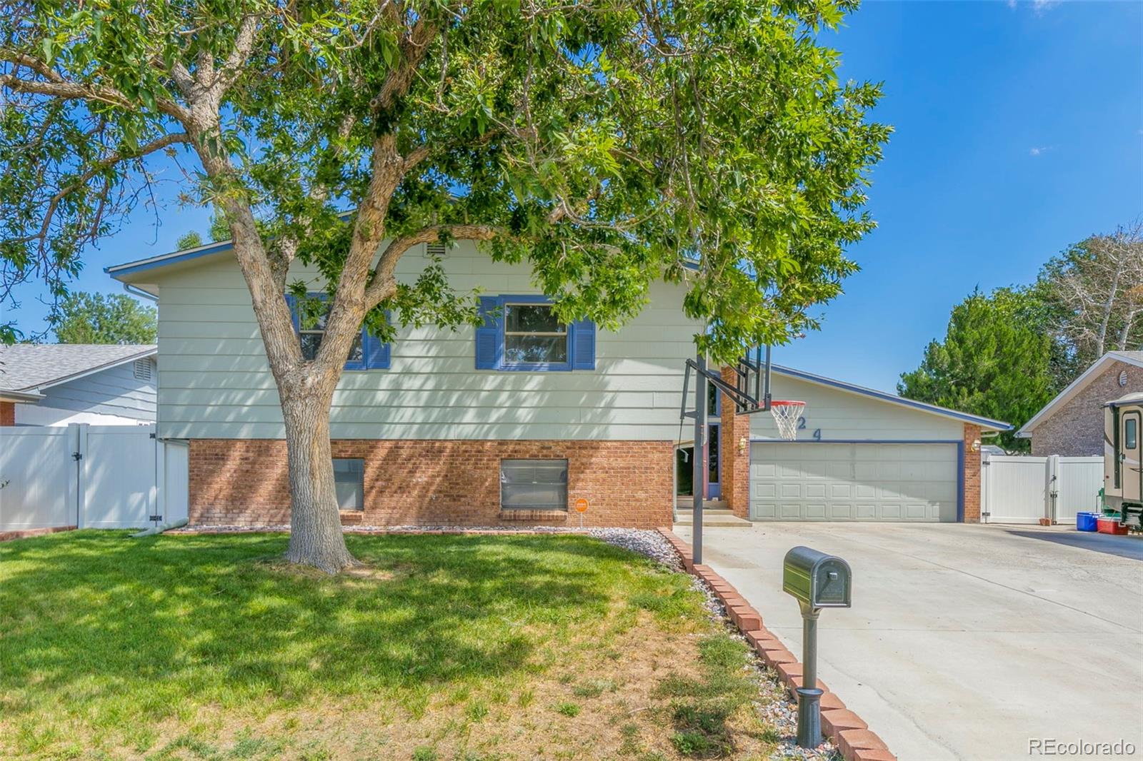 424 Voiles Drive