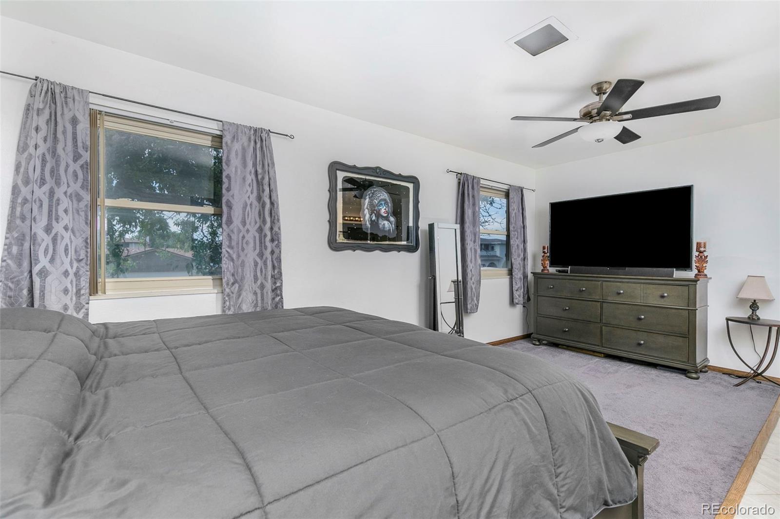 424 Voiles Drive
