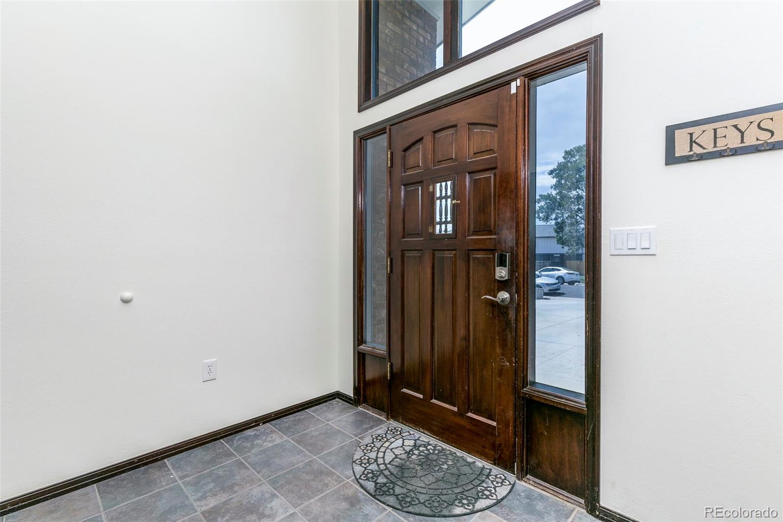 424 Voiles Drive