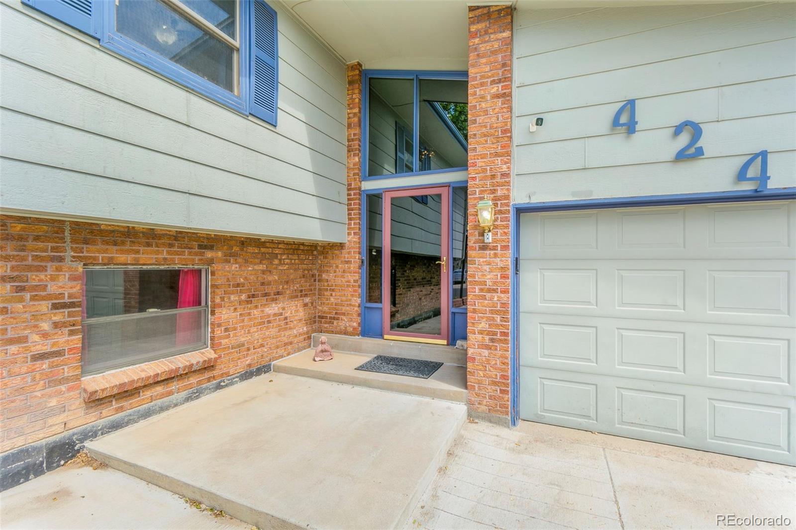 424 Voiles Drive