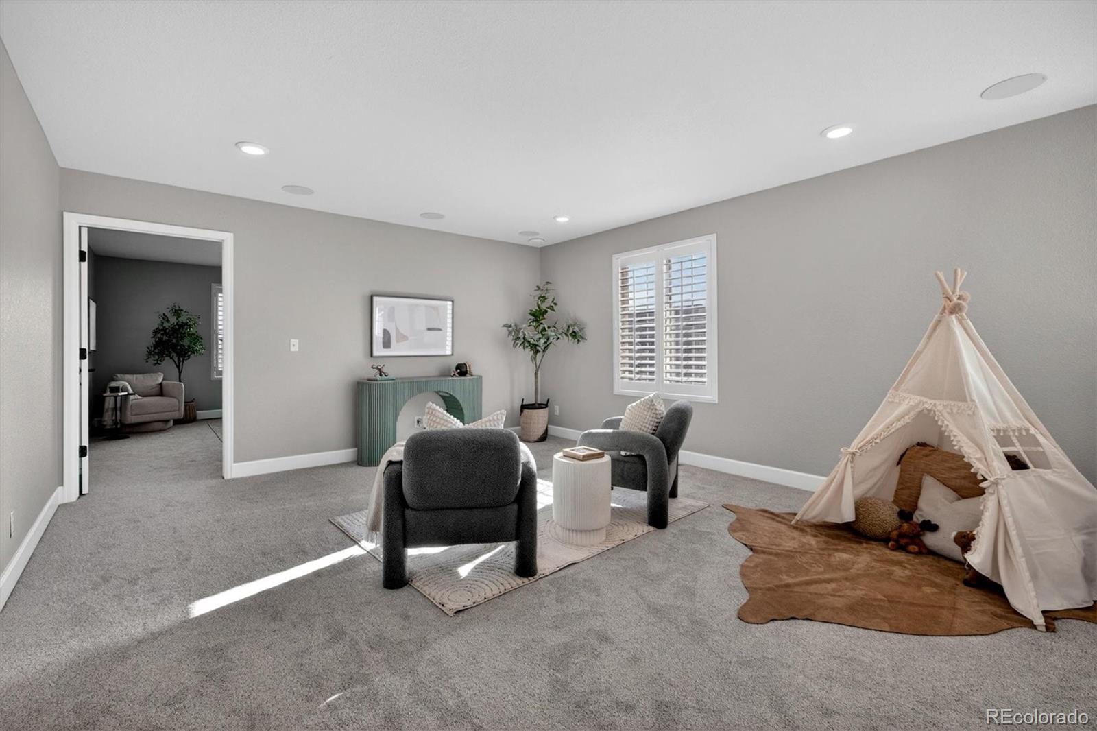 4504 N Picadilly Court