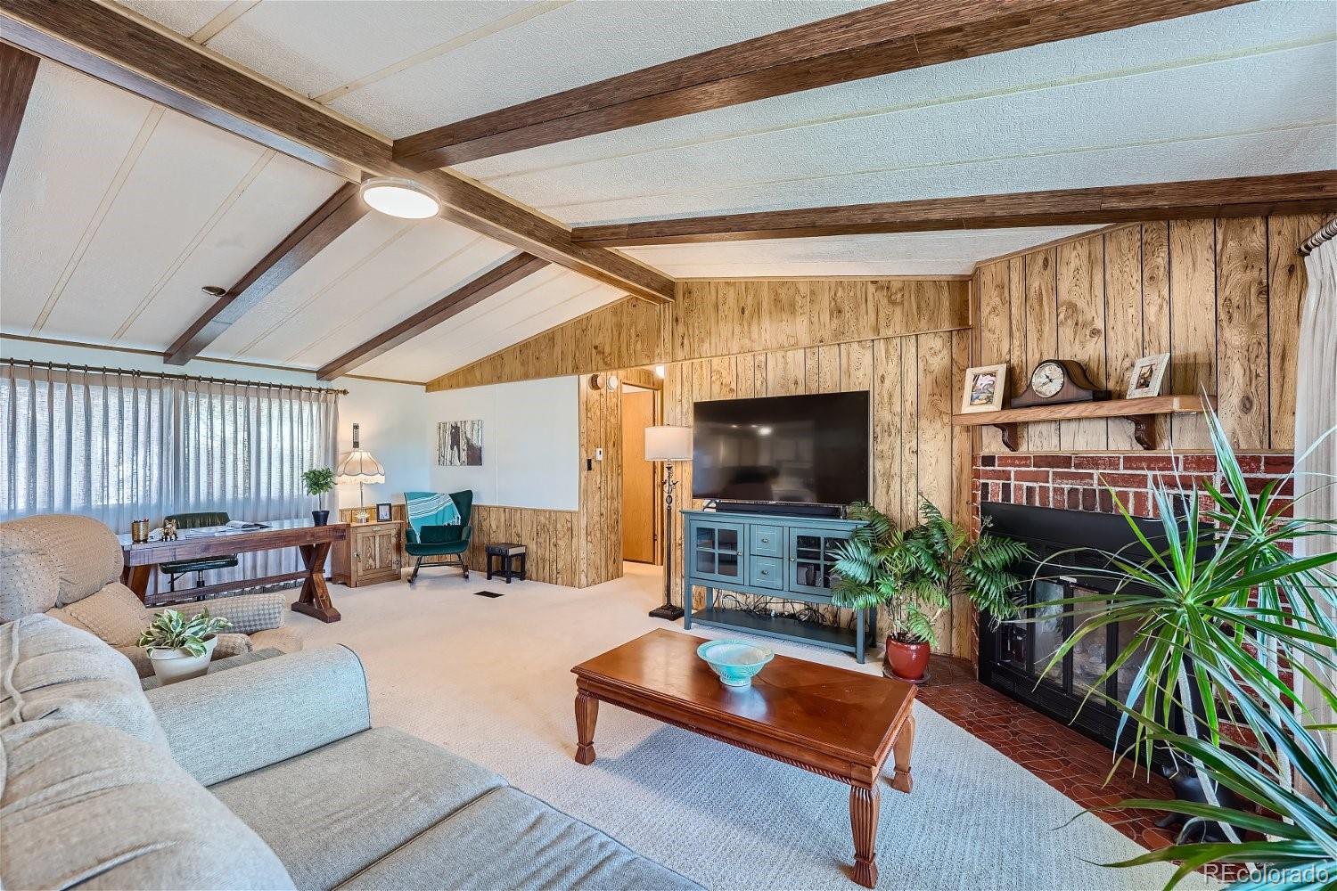 809 Dove Cove