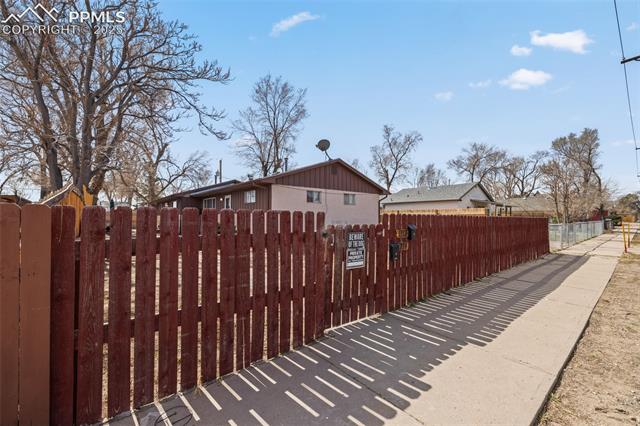 1112 W Mesa Avenue 1114
