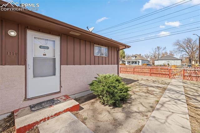 1112 W Mesa Avenue 1114