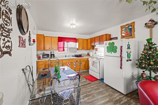 1112 W Mesa Avenue 1114