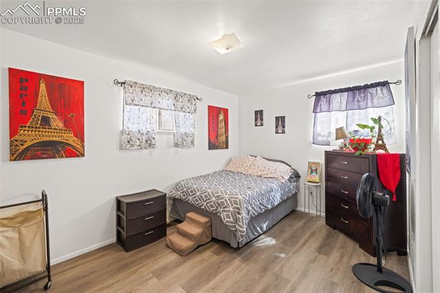 1112 W Mesa Avenue 1114